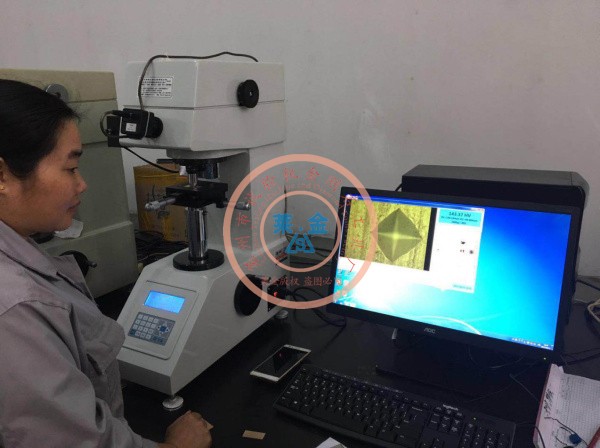200HV-5型小負荷維氏硬度計圖像處理系統安裝培訓交付現場